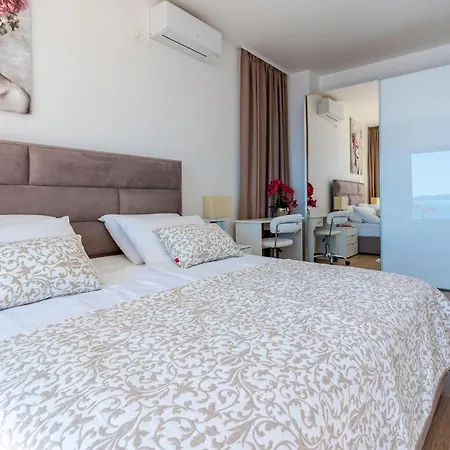 Grandiosa Blato (Korcula)