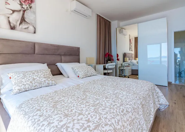 Grandiosa Blato (Korcula)