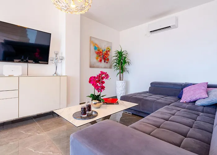 Grandiosa * Blato (Korcula)